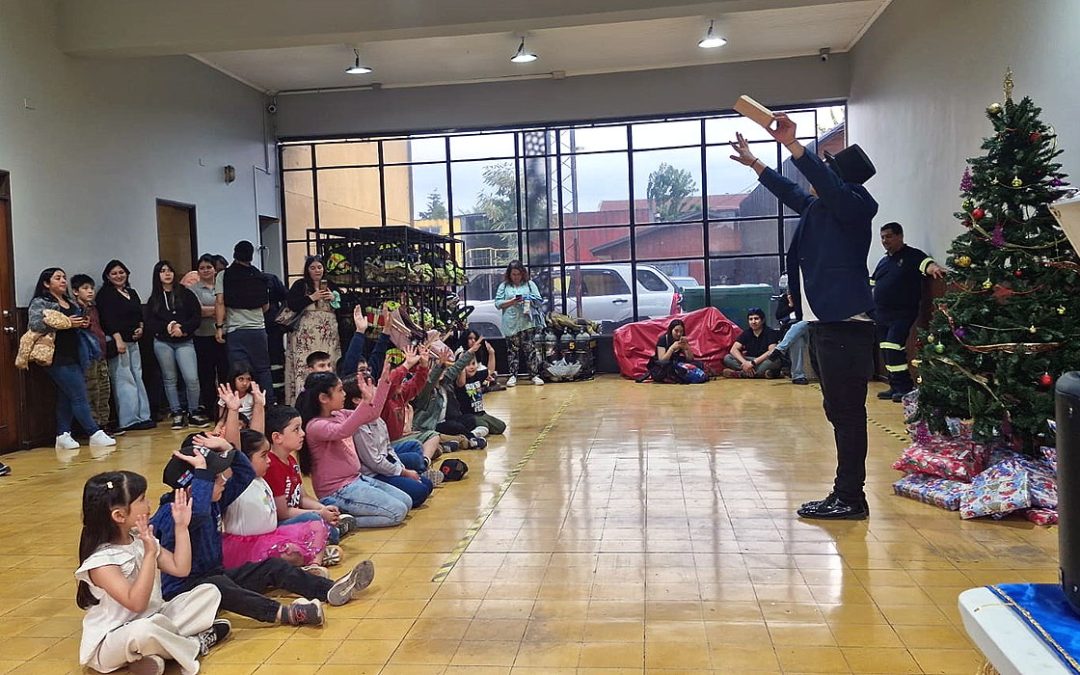 Tarde recreativa para los hijos del personal del Cuerpo de Bomberos de Temuco